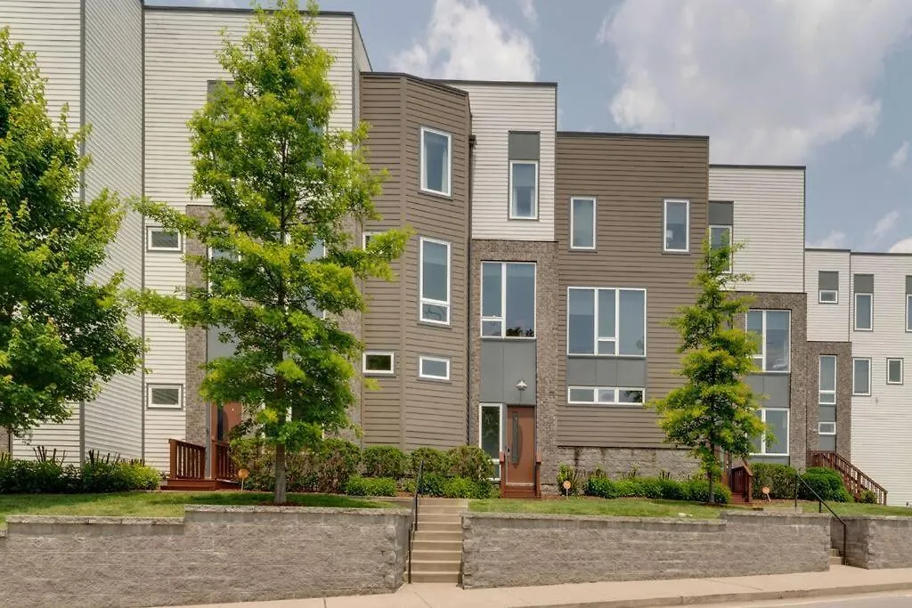 Perfectly Located-Walk To Bars- Close To Broadway Nashville Holiday home